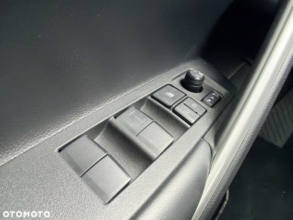 Toyota Corolla Cross - 20