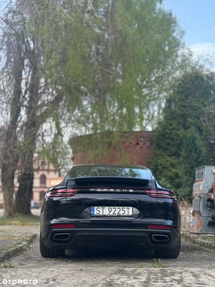 Porsche Panamera 4 E-Hybrid - 9