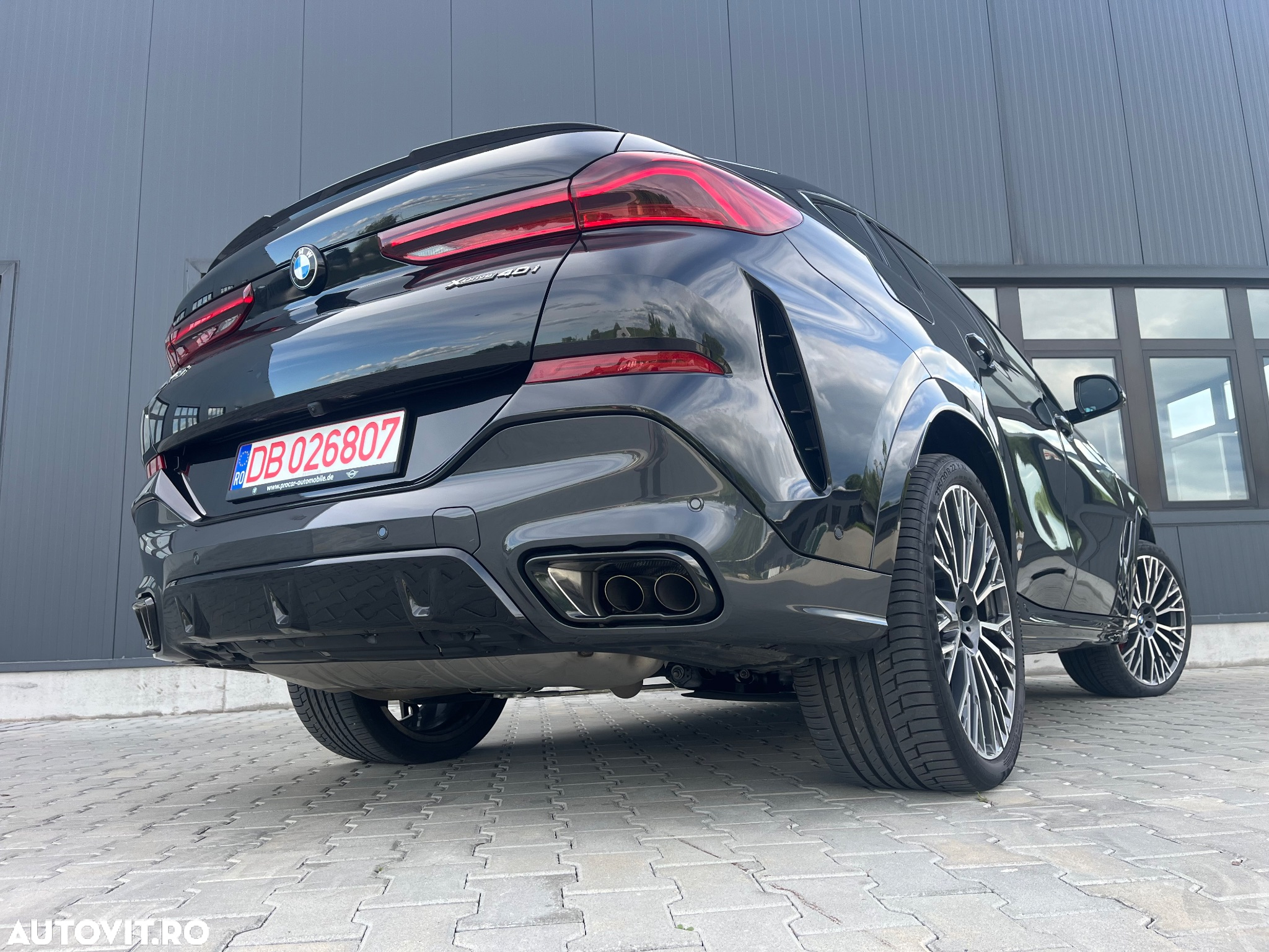 BMW X6 xDrive40i AT MHEV - 26