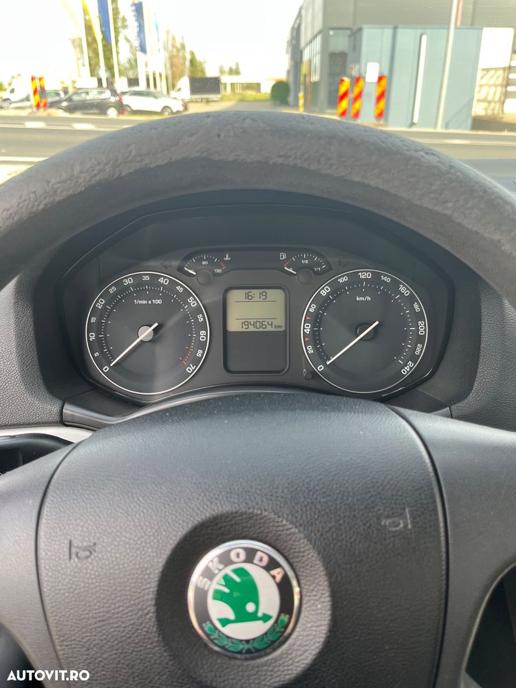Skoda Octavia - 8
