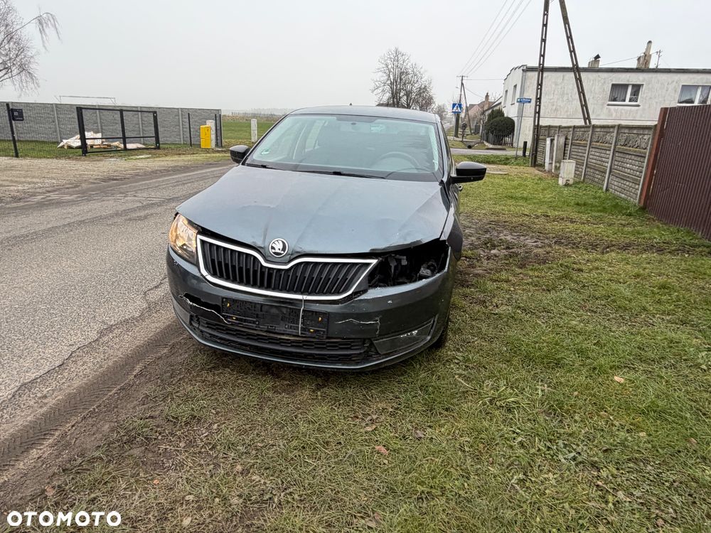 Skoda RAPID 1.2 TSI Style Plus - 12