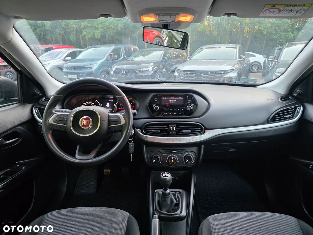Fiat Tipo 1.4 16V Easy - 18