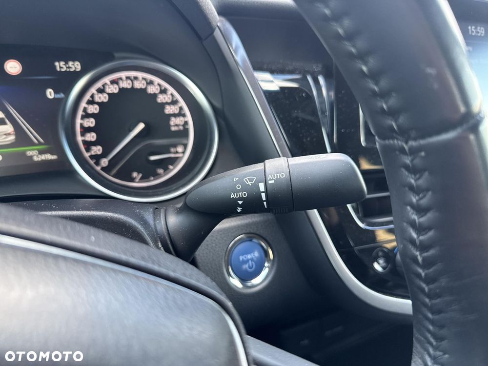 Toyota Camry 2.5 Hybrid Comfort CVT - 16