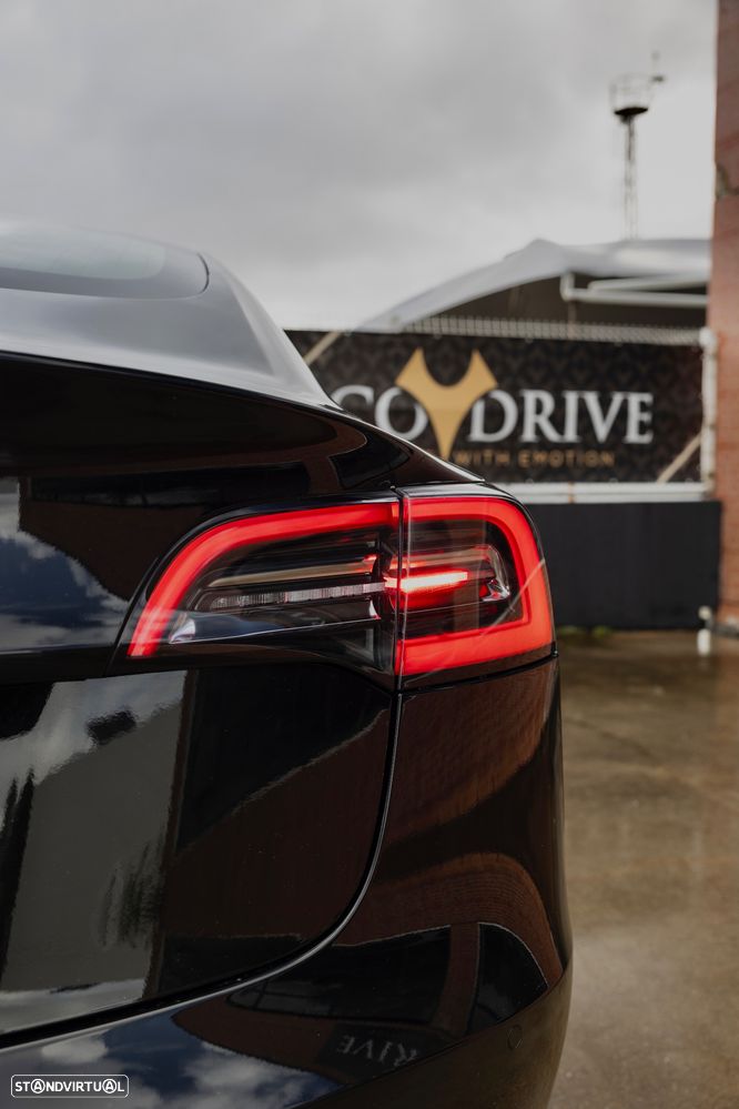 Tesla Model 3 Standard Range Plus RWD - 18