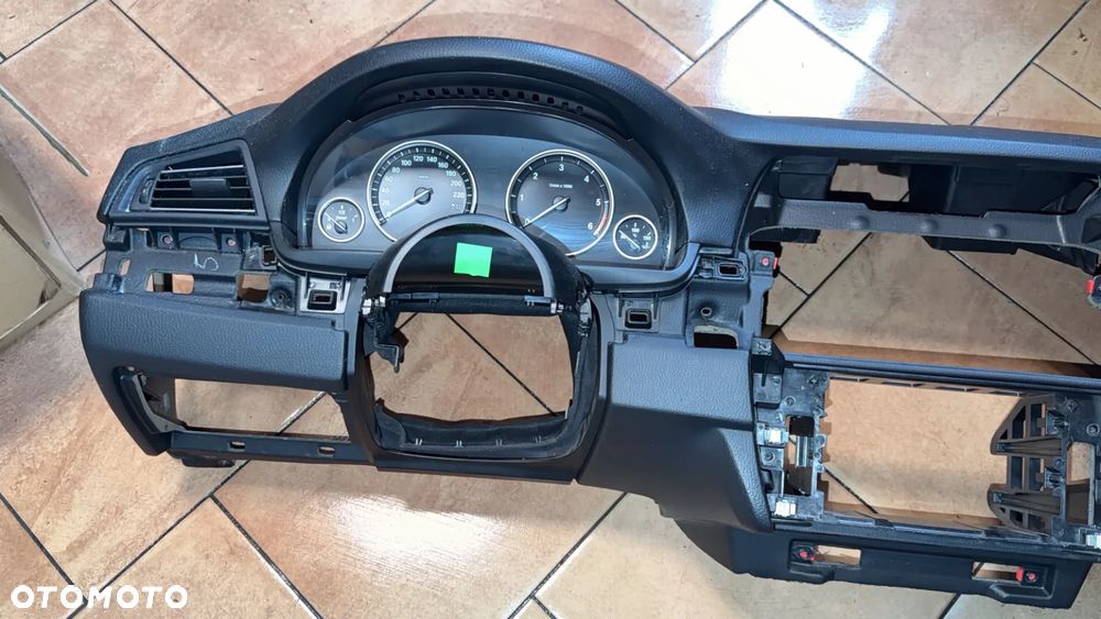 BMW F10 F11 DESKA ROZDZIELCZA KOKPIT CENA BEZ LICZNIKA - 3