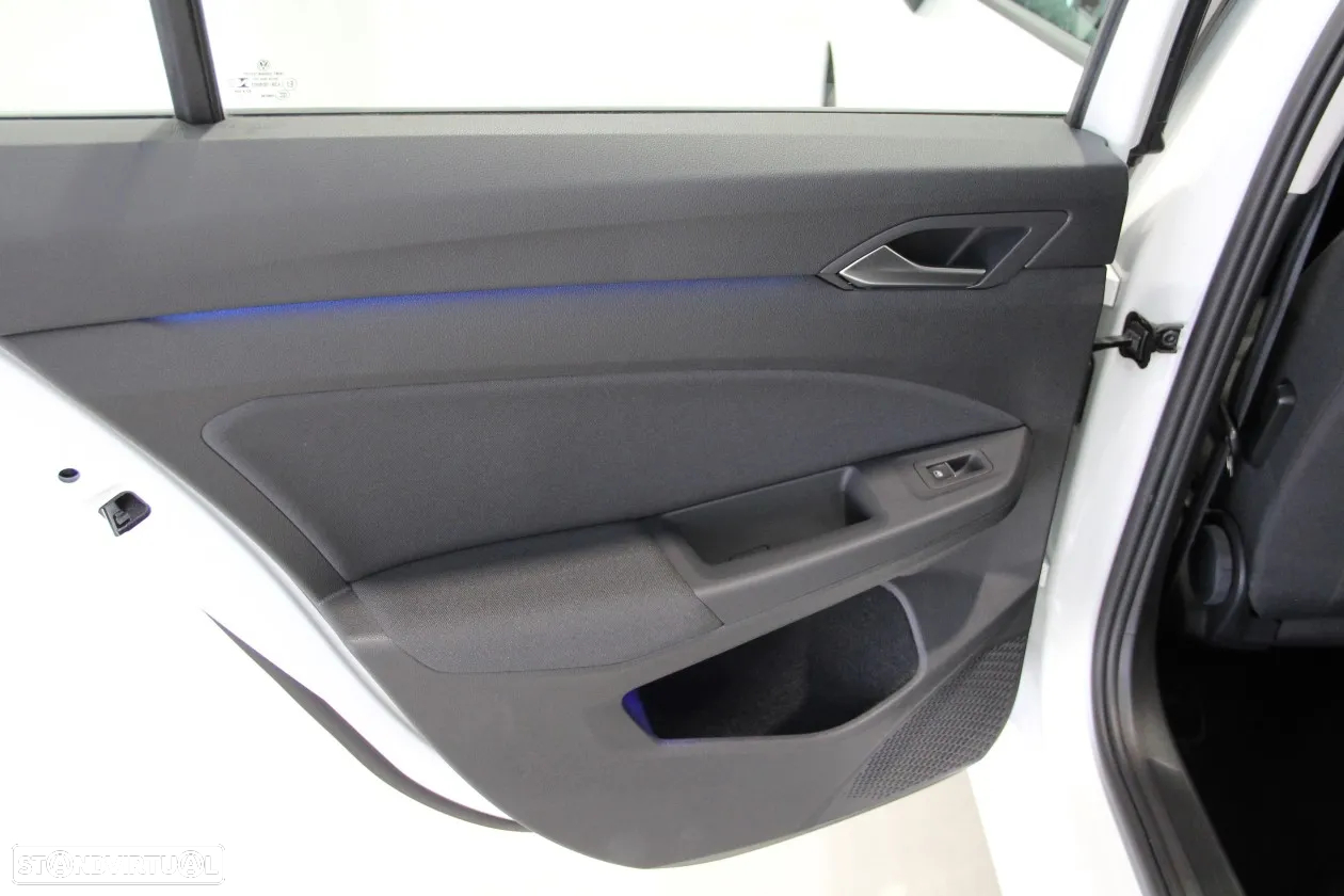 VW Golf 1.0 TSI Life - 39