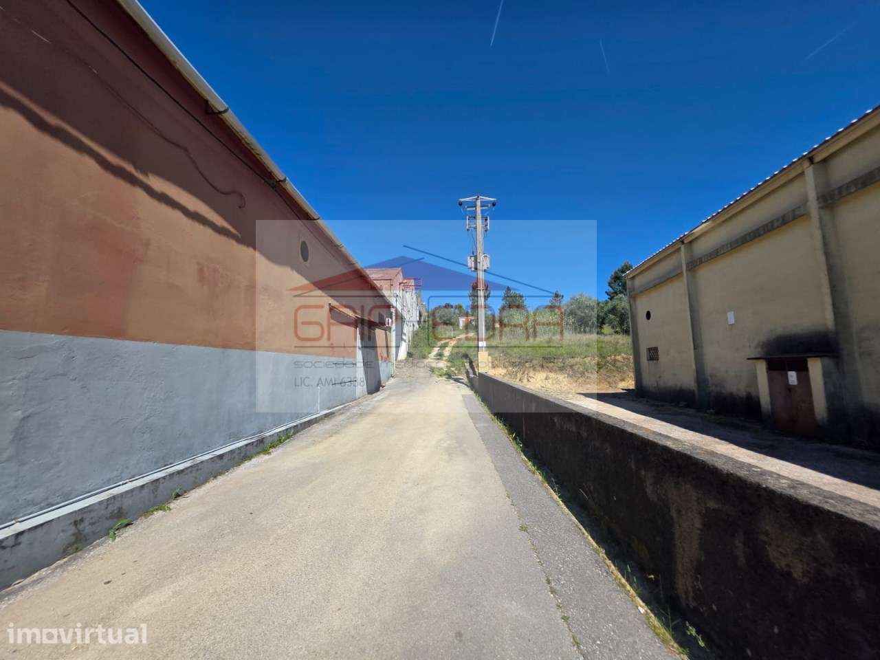 Terreno com 500 m2 na zona industrial da Pedrulha em Coimbra - Grande imagem: 3/6