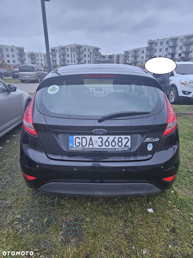 Ford Fiesta 1.25 Ambiente - 2