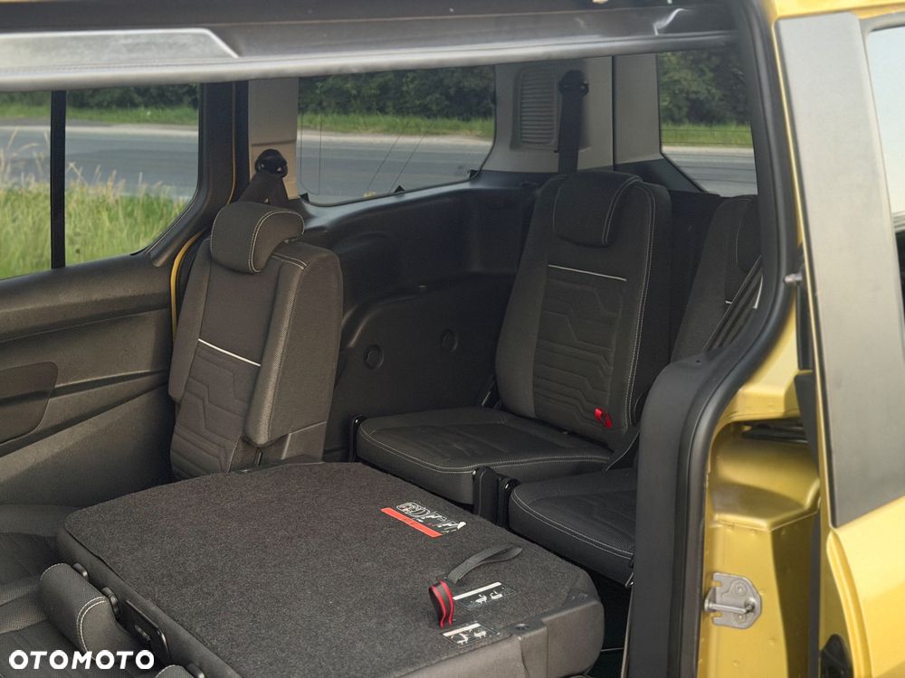 Ford Tourneo Connect - 17