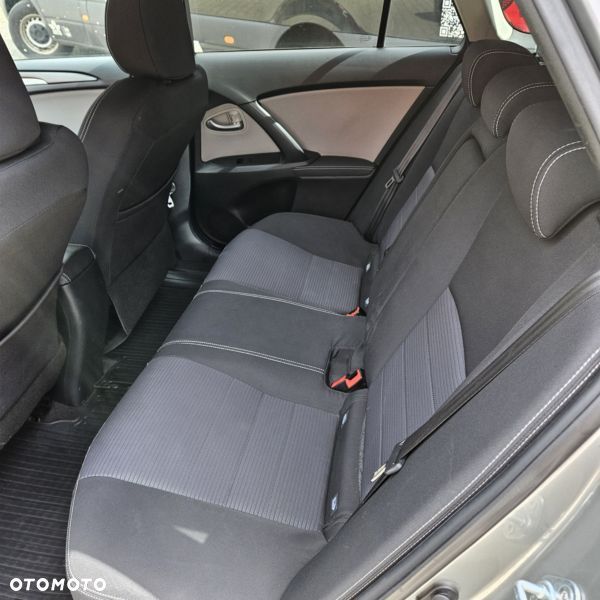 Toyota Avensis 2.0 D-4D Prestige - 15