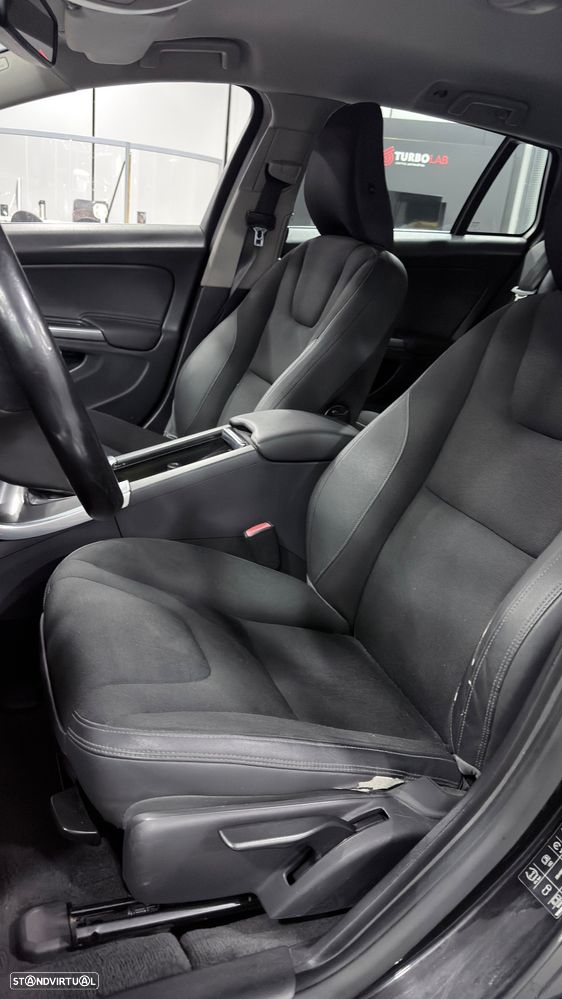Volvo V60 D2 Kinetic - 9