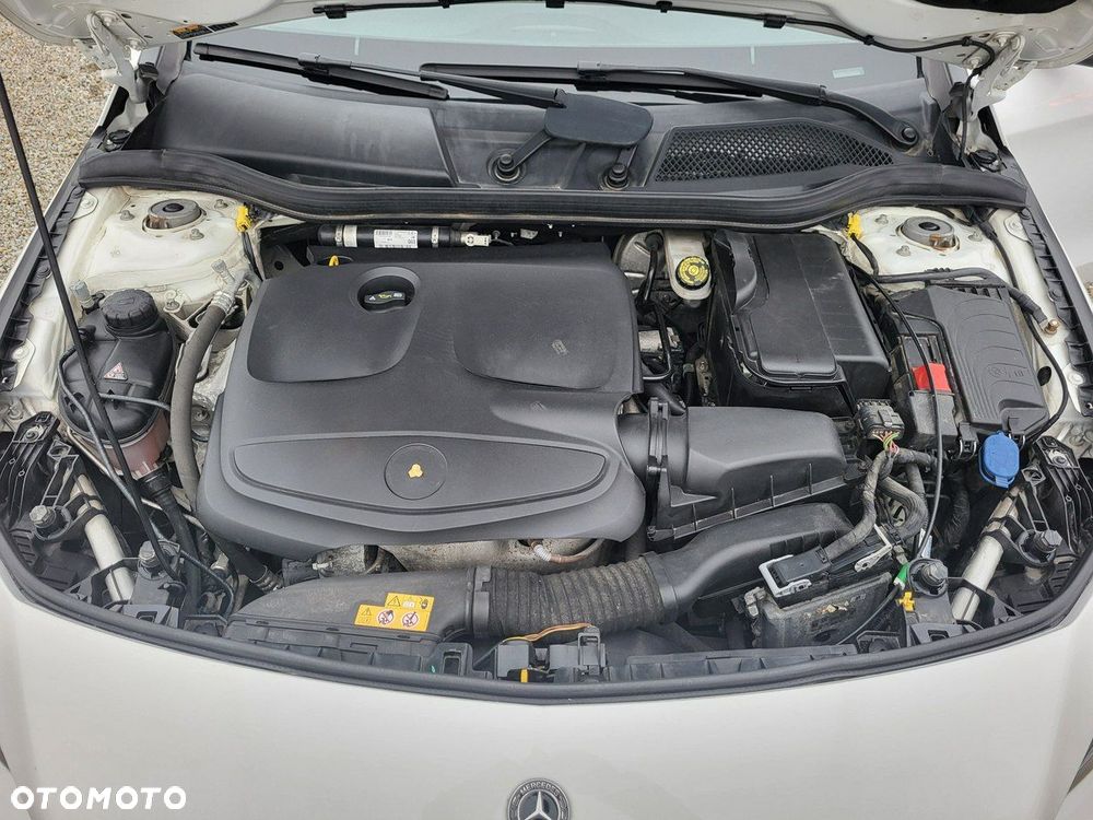 Mercedes-Benz CLA - 40