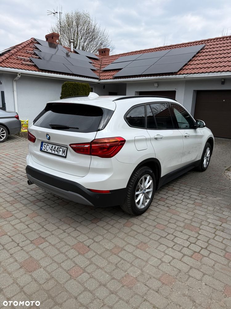 BMW X1 sDrive18d - 15