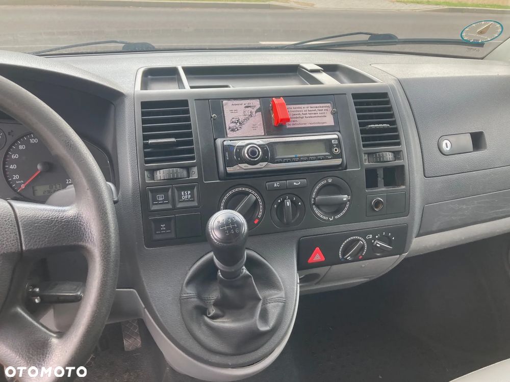 Volkswagen Transporter - 7