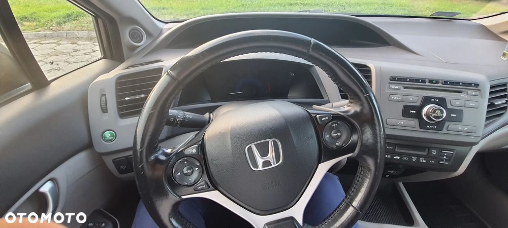 Honda Civic 1.8 Executive - 12