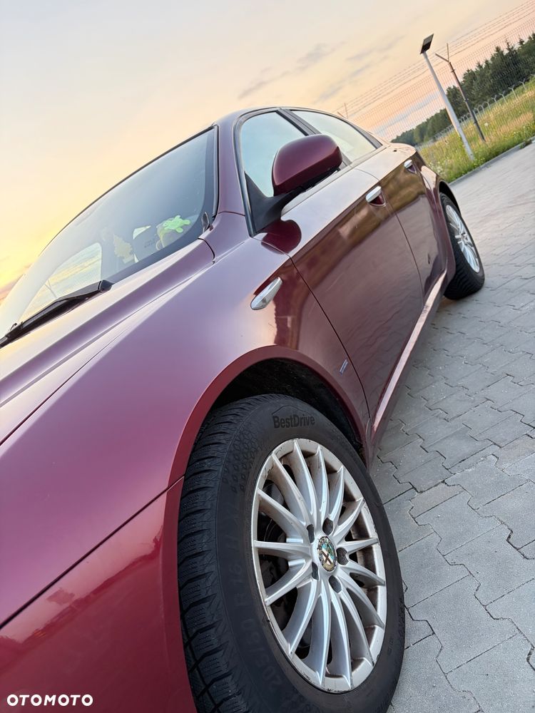 Alfa Romeo 159 2.2JTS Distinctive - 10