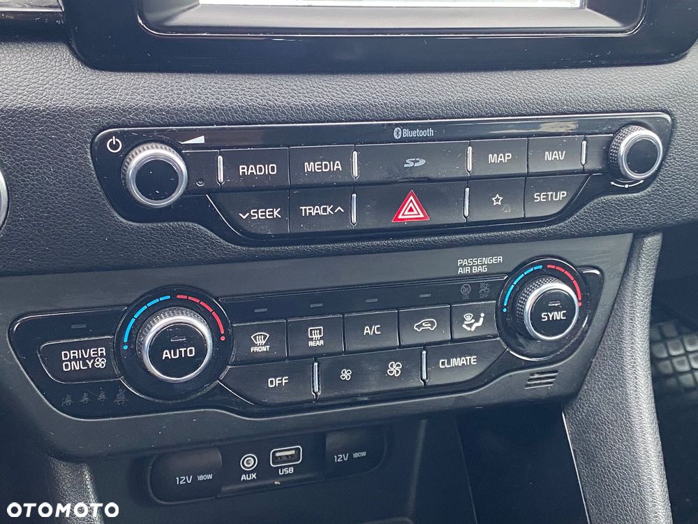 Kia Niro 1.6 GDI Hybrid L - 19