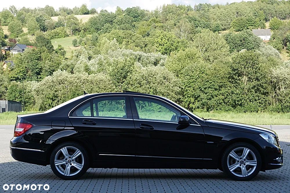 Mercedes-Benz Klasa C 180 BlueEFFICIENCY Elegance - 7