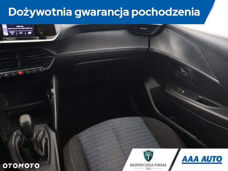 Peugeot 208 - 10