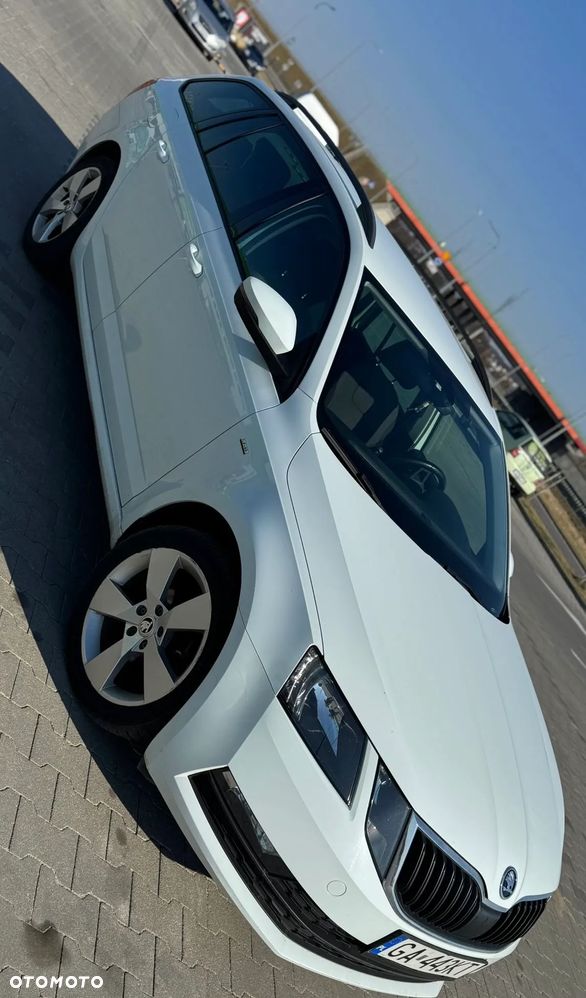 Skoda Octavia 1.6 TDI Clever DSG - 5