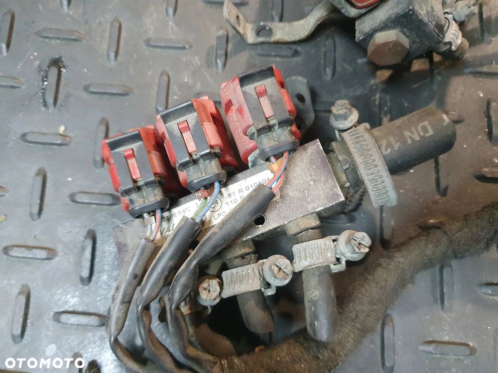 LISTWA WTRYSKOWA LPG VALTEK V6 67R010104 KOMPLET WTRYSKIWACZY LPG - 2