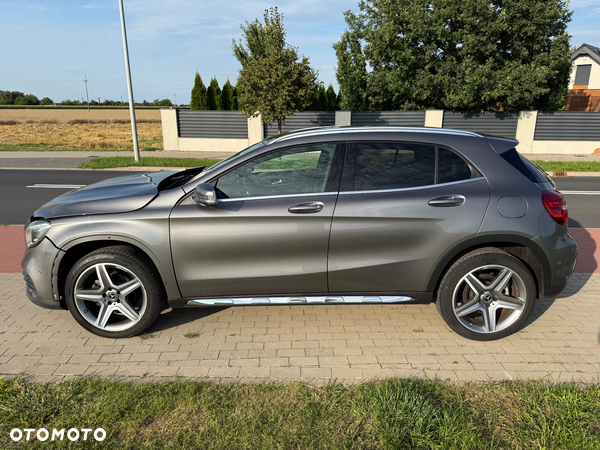Mercedes-Benz GLA 200 7G-DCT AMG Line
