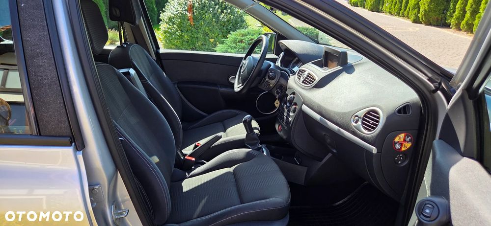Renault Clio 1.2 TCE Authentique - 9