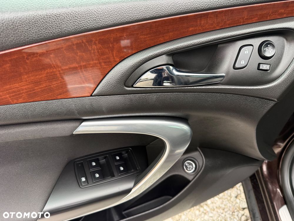 Opel Insignia - 18