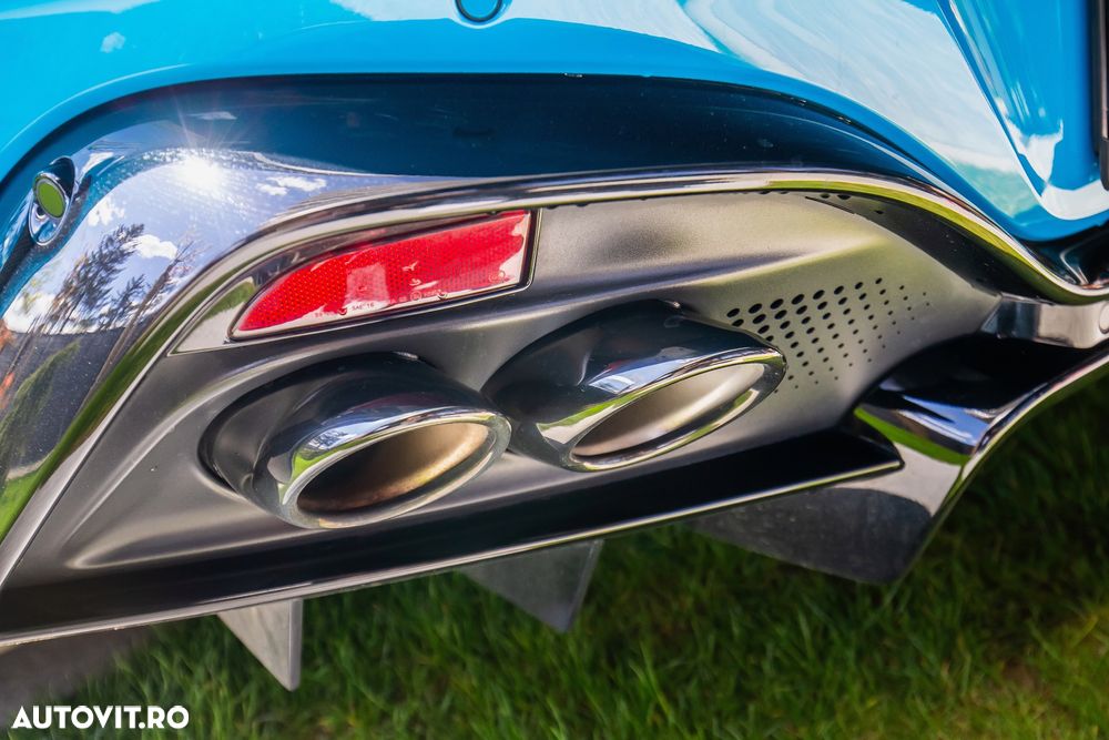 Aston Martin V8 Vantage Standard - 12