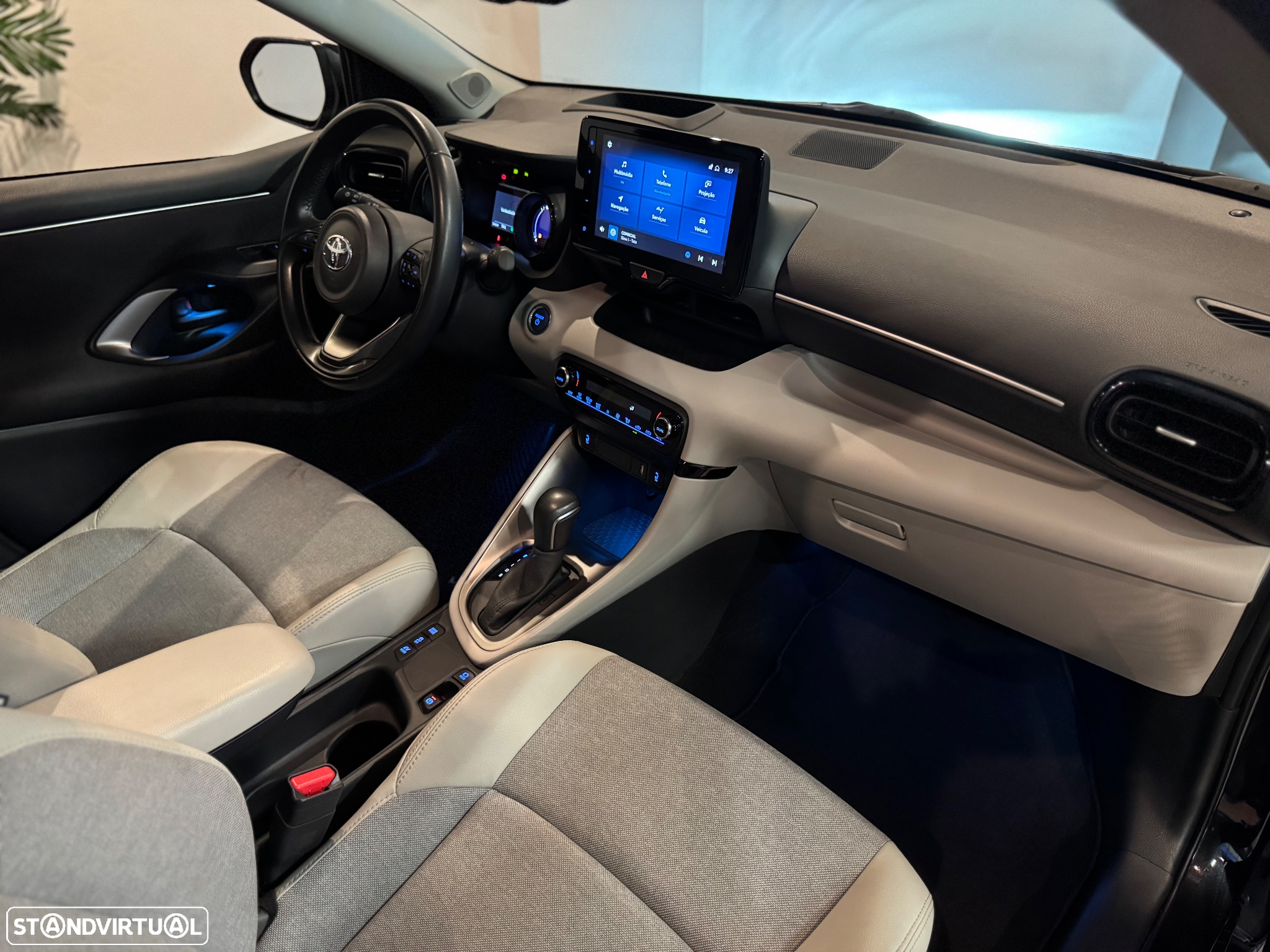 Toyota Yaris 1.5 HDF GR Sport - 27