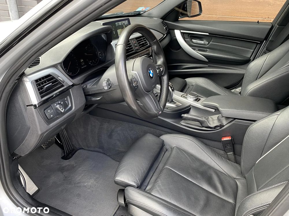 BMW Seria 3 320d xDrive M Sport - 22