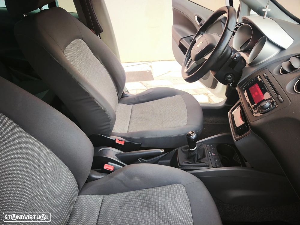 SEAT Ibiza ST 1.6 TDI Style DPF - 22