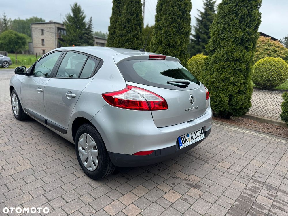 Renault Megane 1.6 16V 100 Authentique - 4