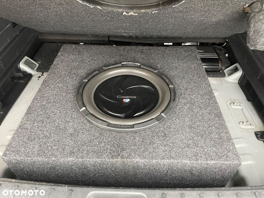 Hyundai Tucson 2.0 CRDI 4WD Automatik Premium - 23