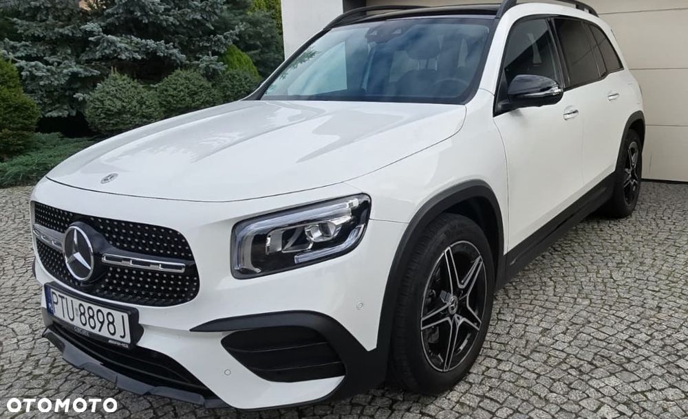 Mercedes-Benz GLB 200 d AMG Line 8G-DCT - 1