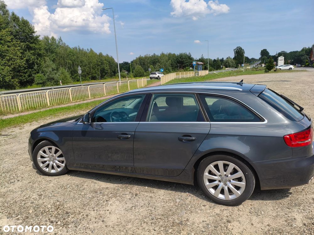 Audi A4 Avant 2.0 TDI - 16