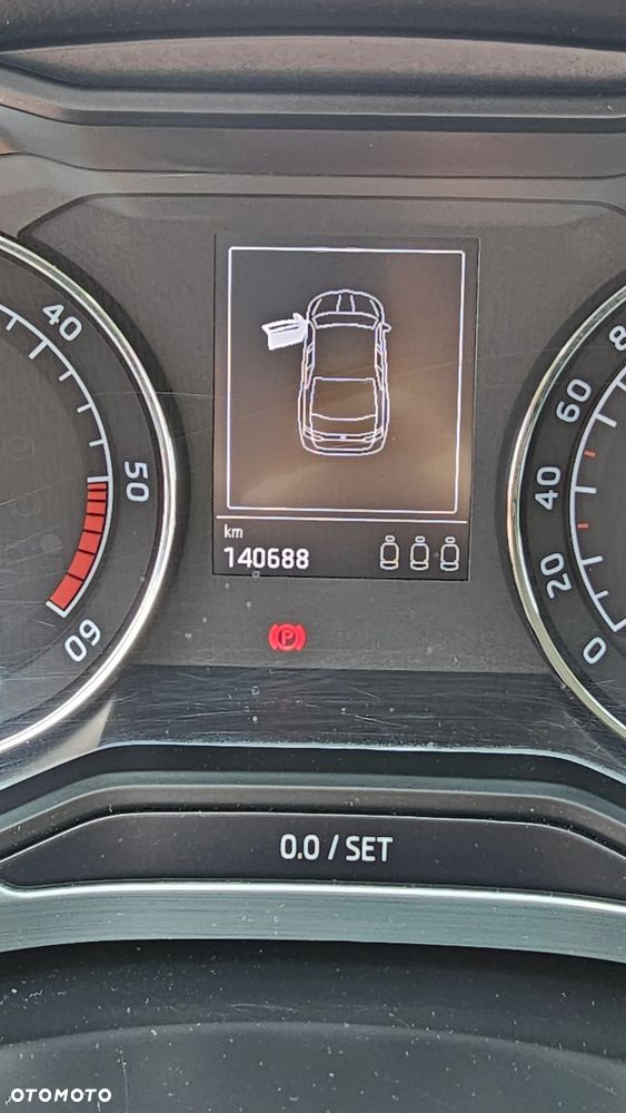 Skoda Superb 2.0 TDI Ambition DSG - 15
