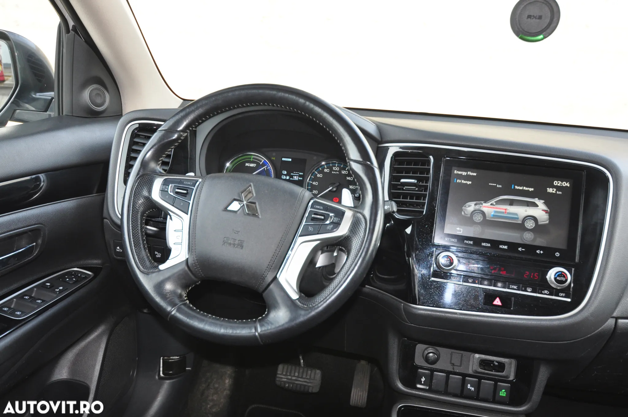Mitsubishi Outlander 2.4 4WD Plug-In Hybrid - 18