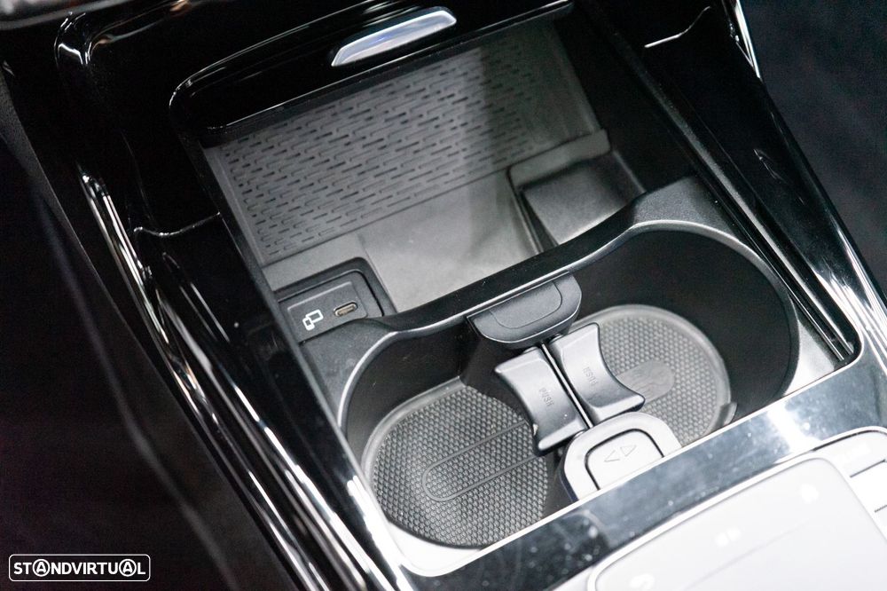 Mercedes-Benz CLA 45 AMG S Shooting Brake 4Matic+ - 28