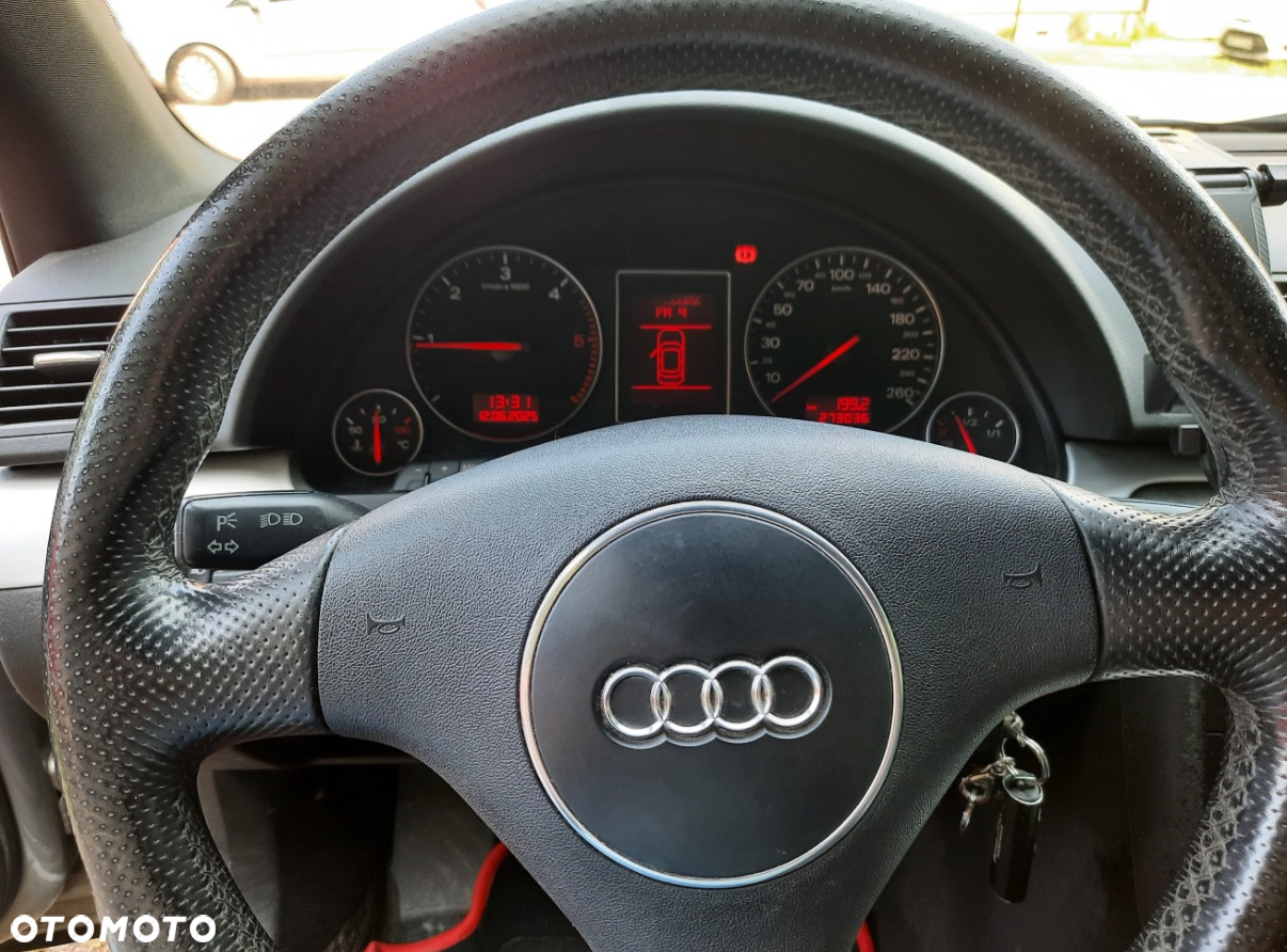 Audi A4 Avant 1.9 TDI Quattro - 6