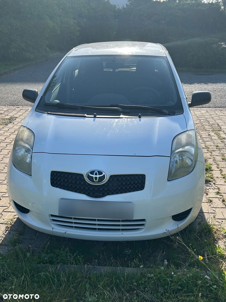 Toyota Yaris 1.0 Luna - 1