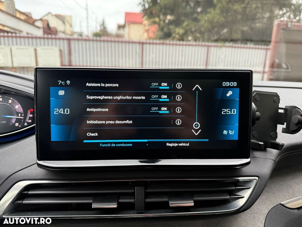 Peugeot 3008 1.6 PureTech S&S EAT8 GT - 29