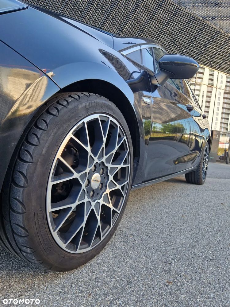 Opel Astra 1.6 D (CDTI) Dynamic - 12