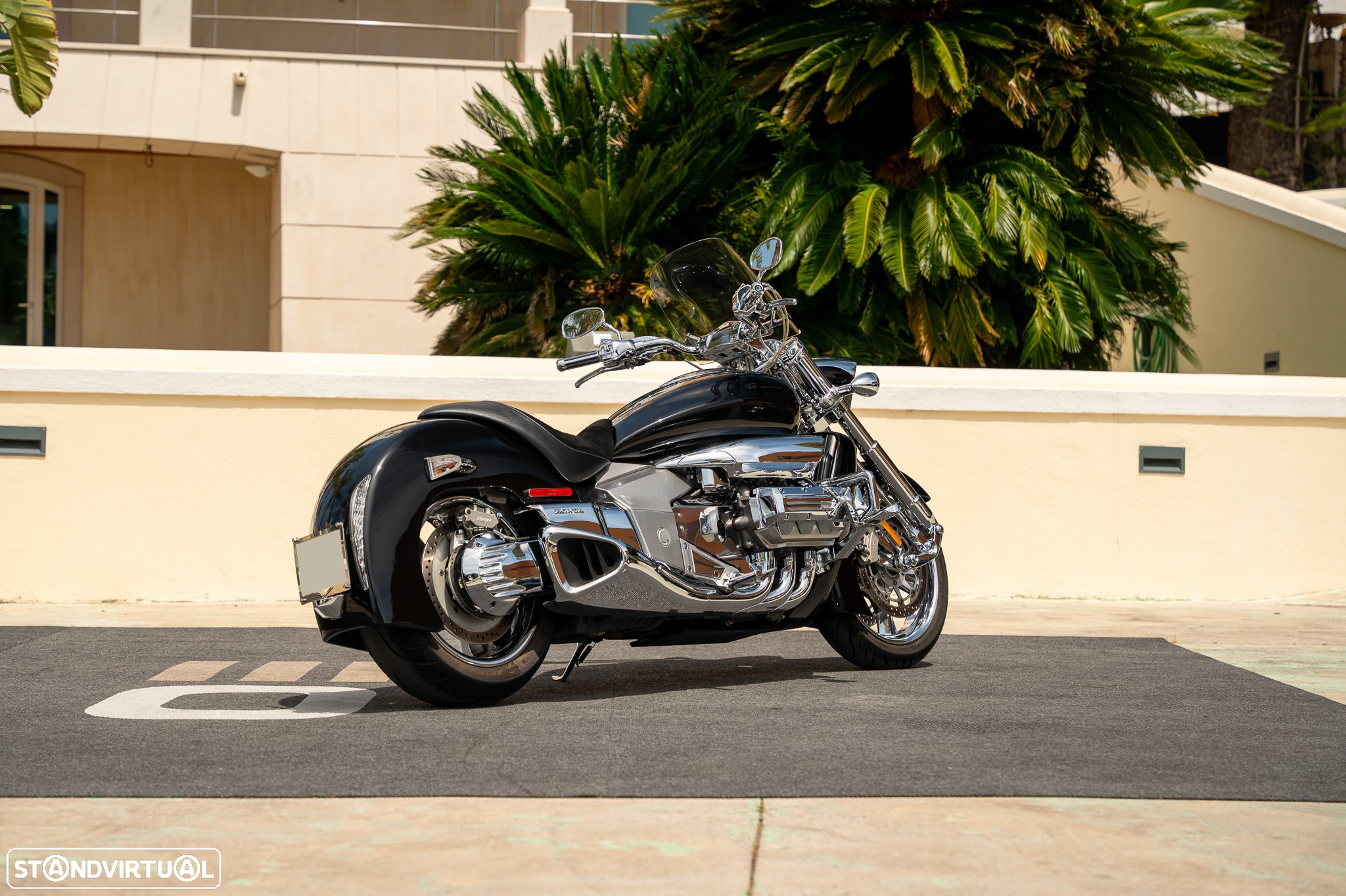 Honda Valkyrie Rune - 3