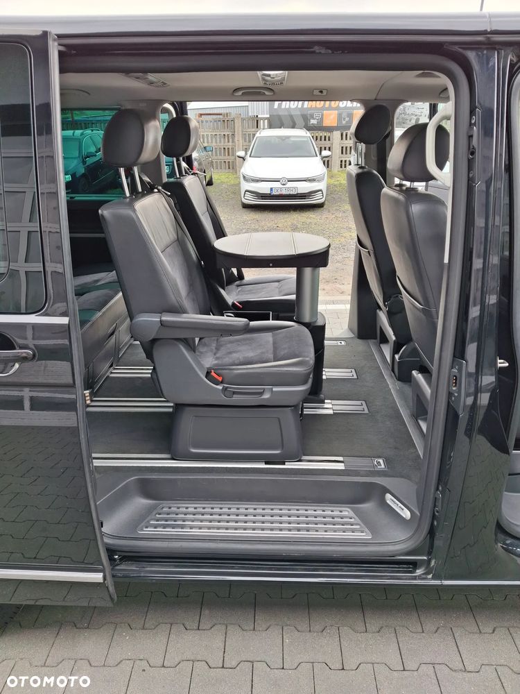 Volkswagen Multivan - 20