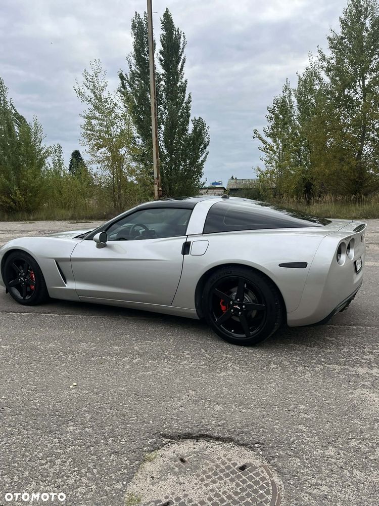 Chevrolet Corvette - 6