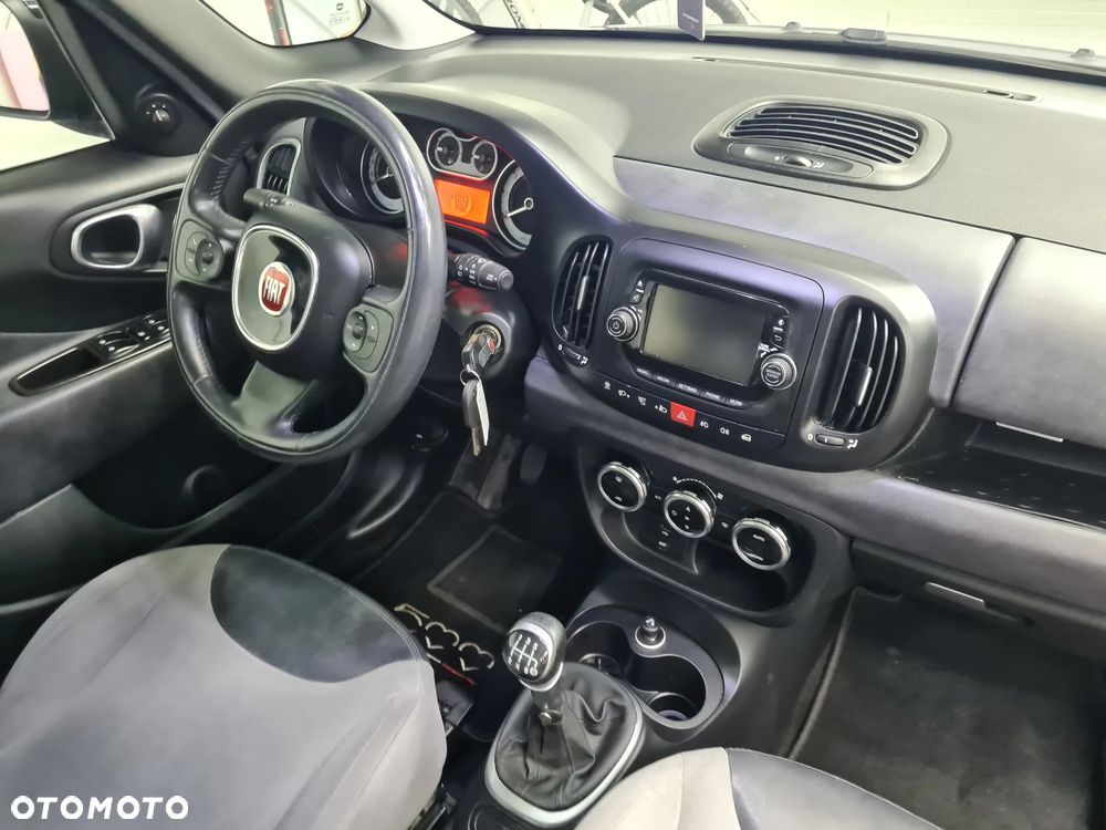 Fiat 500L 1.4 16V Urban Edition - 3