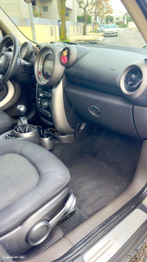 MINI Countryman Cooper D - 21