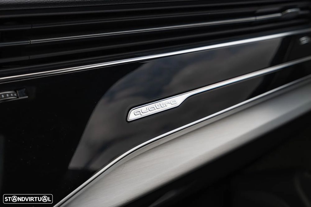 Audi Q8 50 TDI quattro Tiptronic - 23