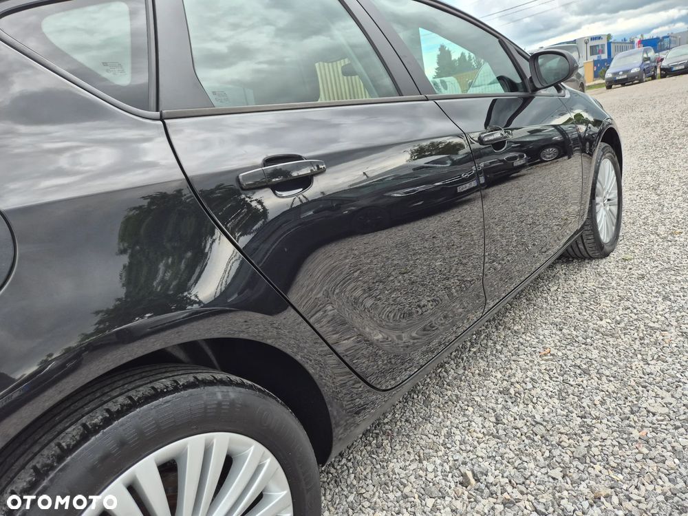 Opel Astra 1.6 CDTI Essentia - 21